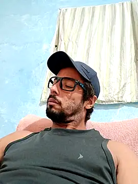 2024gaelpiroca online show from 10/09/25, 12:19