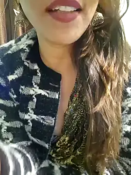 MIss-Naina online show from 12/19/24, 07:40