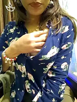 MIss-Naina online show from 12/26/24, 12:27