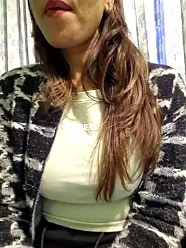 MIss-Naina online show from 01/04/25, 01:21