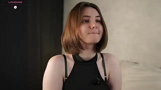 MeghanElson online show from 05/19/26, 02:01