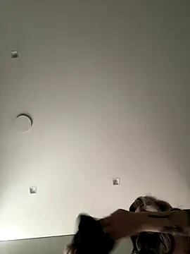 madelinexx online show from 10/24/25, 11:06