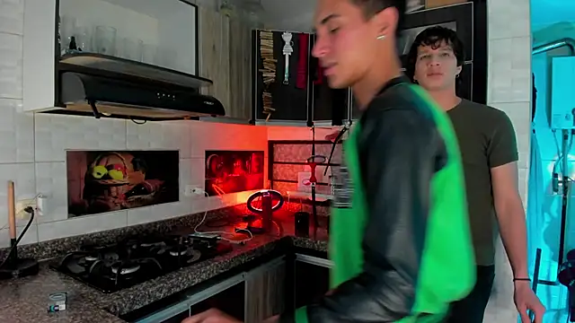 Snapshot of MillersKink chatting on 11/15/25, 03:26 MillersKink online show from 11/15/25, 03:26