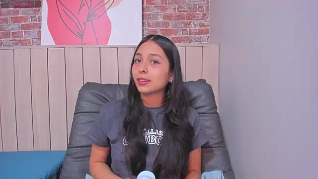 SophieBenson online show from 03/13/25, 12:02