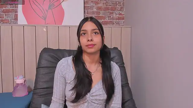 SophieBenson online show from 03/21/25, 12:06