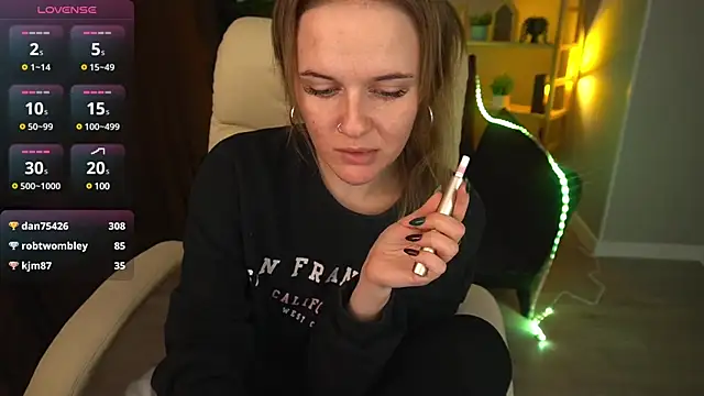 MaribelRiverr  online show from 12/21/24, 10:06