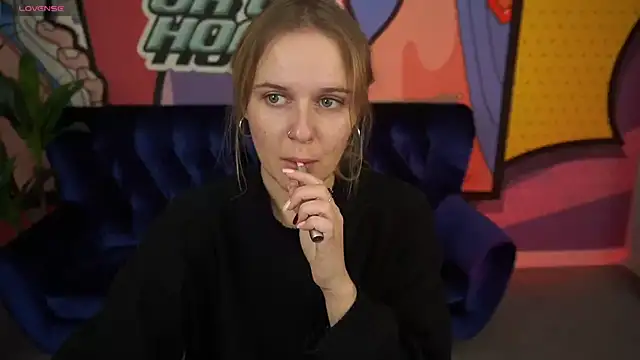 MaribelRiverr  online show from 10/25/25, 05:37