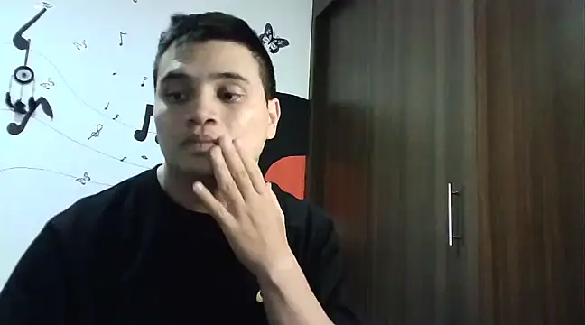 Snapshot of ahntony__69 chatting on 02/11/25, 03:51 ahntony 69 online show from 02/11/25, 03:51