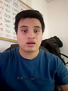 Snapshot of ahntony__69 chatting on 11/04/25, 05:39 ahntony 69 online show from 11/04/25, 05:39