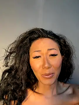 Snapshot of thai-dreamgirl chatting on 10/03/25, 11:35 thai-dreamgirl online show from 10/03/25, 11:35