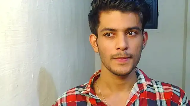 kingkartik7 online show from 10/28/25, 04:53