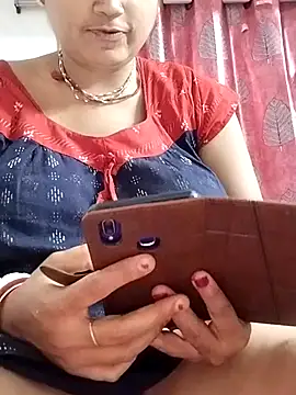 Snapshot of miss-Riy chatting on 03/04/26, 04:35 miss-Riy online show from 03/04/26, 04:35