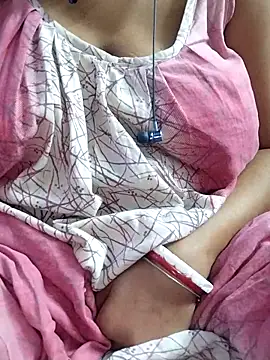 Snapshot of miss-Riy chatting on 04/14/26, 05:08 miss-Riy online show from 04/14/26, 05:08