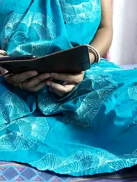 Snapshot of miss-Riy chatting on 05/13/26, 05:21 miss-Riy online show from 05/13/26, 05:21