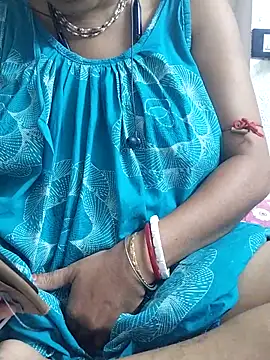 Snapshot of miss-Riy chatting on 06/19/26, 05:06 miss-Riy online show from 06/19/26, 05:06