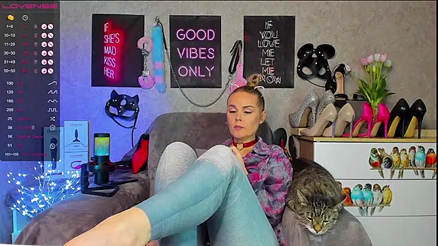 HannaKorsak online show from 12/18/24, 10:02
