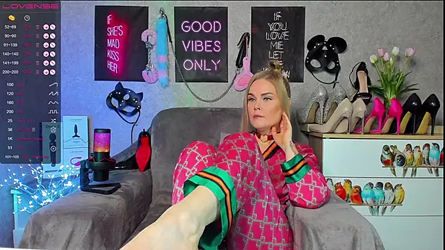 HannaKorsak online show from 02/07/25, 02:04