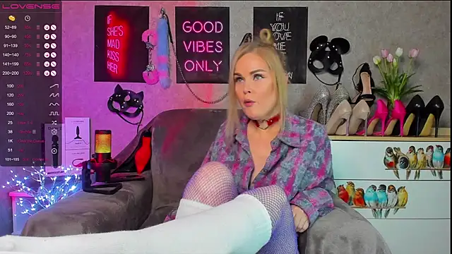 HannaKorsak online show from 02/10/25, 03:10
