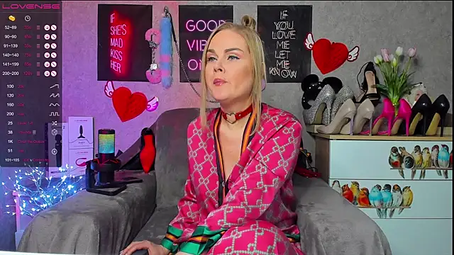 HannaKorsak online show from 02/13/25, 06:59