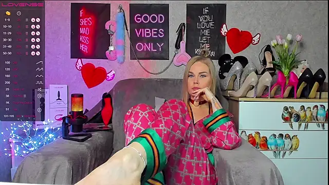 HannaKorsak online show from 02/13/25, 10:00