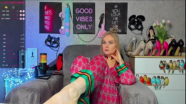 HannaKorsak online show from 02/17/25, 06:48
