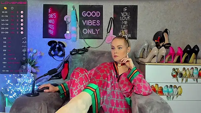 HannaKorsak online show from 09/11/25, 07:03