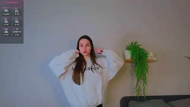 Snapshot of Roxie_Mils chatting on 01/26/25, 02:41 Roxie Mils online show from 01/26/25, 02:41