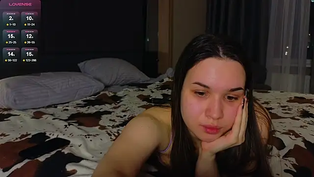 Snapshot of Roxie_Mils chatting on 03/14/25, 06:29 Roxie Mils online show from 03/14/25, 06:29