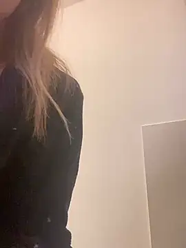 Snapshot of EvaRush chatting on 02/06/25, 07:35 EvaRush online show from 02/06/25, 07:35