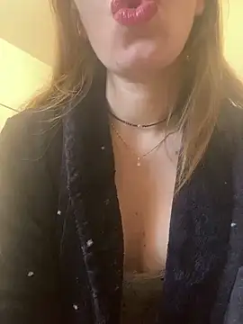 Snapshot of EvaRush chatting on 02/28/25, 08:20 EvaRush online show from 02/28/25, 08:20