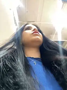 Snapshot of Chloe__Moon chatting on 01/16/25, 12:31 Chloe Moon online show from 01/16/25, 12:31