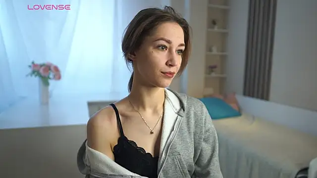 RennieLewis online show from 09/22/25, 03:19