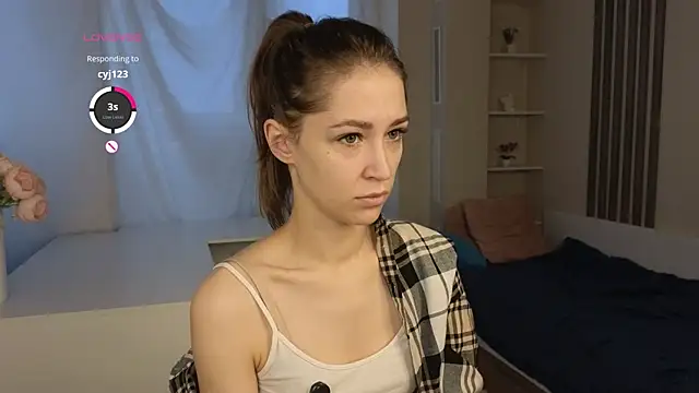 RennieLewis online show from 10/30/25, 04:03