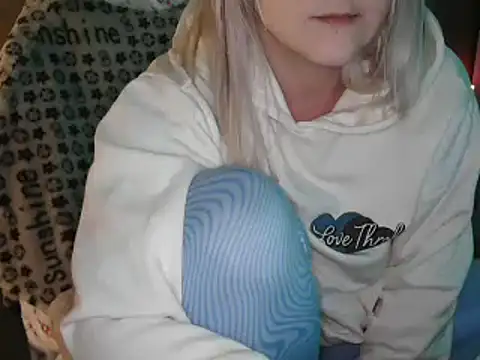 LaRa forU online show from 12/05/24, 10:12