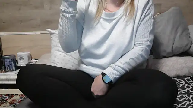 LaRa forU online show from 02/07/25, 06:24