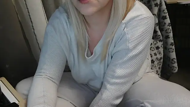 LaRa forU online show from 02/08/25, 09:46
