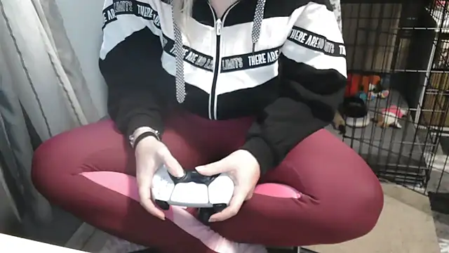 LaRa forU online show from 02/10/25, 05:41