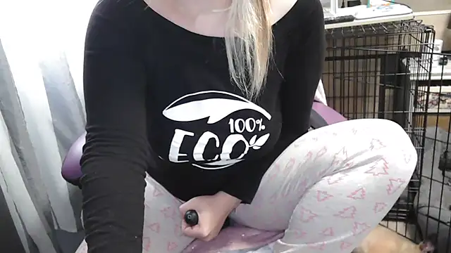 LaRa forU online show from 02/20/25, 03:52