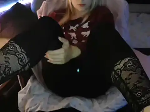 LaRa forU online show from 03/08/25, 10:24