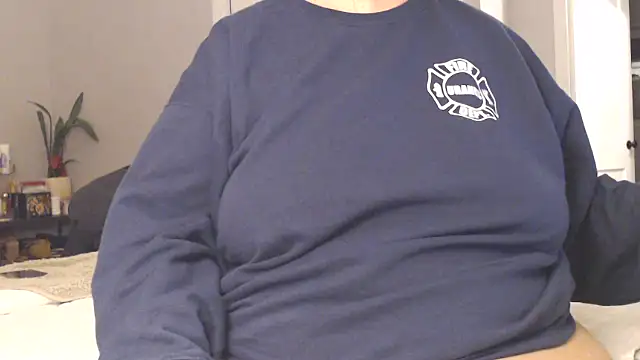 LauLauPAWG online show from 05/20/26, 03:56