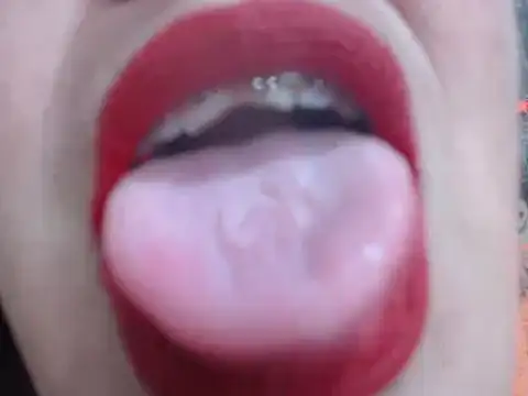 Snapshot of mom_son_dirty chatting on 10/17/25, 02:08 mom son dirty online show from 10/17/25, 02:08