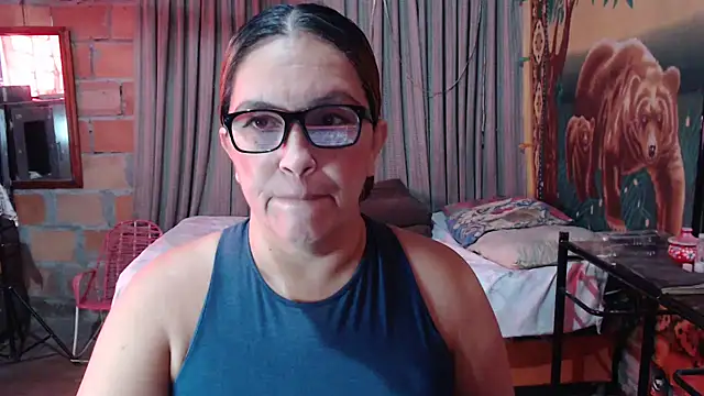 mom son dirty online show from 05/03/26, 12:22