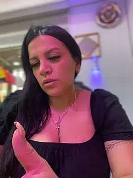 Milff parkerrr online show from 05/05/26, 10:18