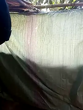Black juicy24 online show from 01/03/25, 08:43
