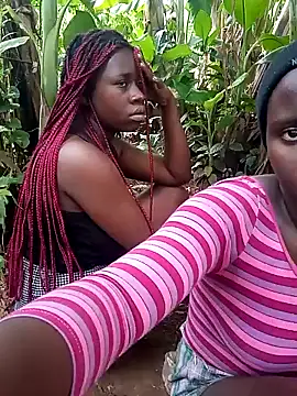 Black juicy24 online show from 01/03/25, 11:46