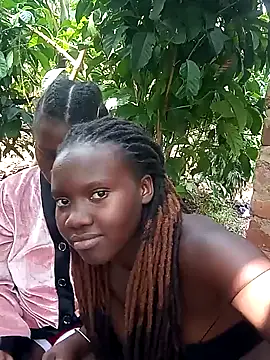 Black juicy24 online show from 02/02/25, 11:30