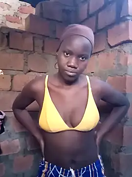 Snapshot of Black_juicy24 chatting on 10/13/25, 04:34 Black juicy24 online show from 10/13/25, 04:34