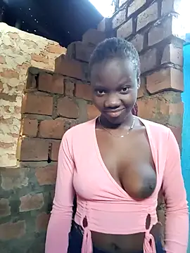 Snapshot of Black_juicy24 chatting on 11/18/25, 04:06 Black juicy24 online show from 11/18/25, 04:06