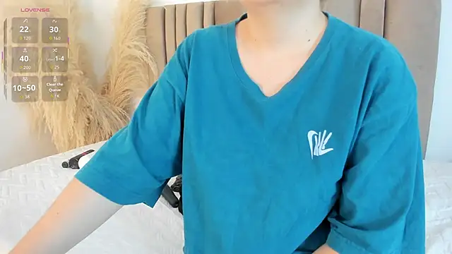 Snapshot of samaara_ chatting on 09/18/25, 12:07 samaara online show from 09/18/25, 12:07