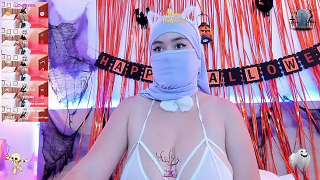 Snapshot of samaara_ chatting on 10/31/25, 07:48 samaara online show from 10/31/25, 07:48